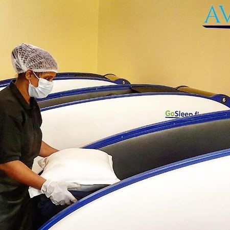 Aviserv Lounge Hotel Mumbai Bagian luar foto